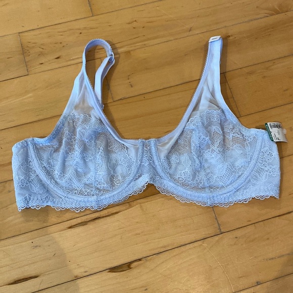 Lace Underwire Bra - Picture 1 of 8
